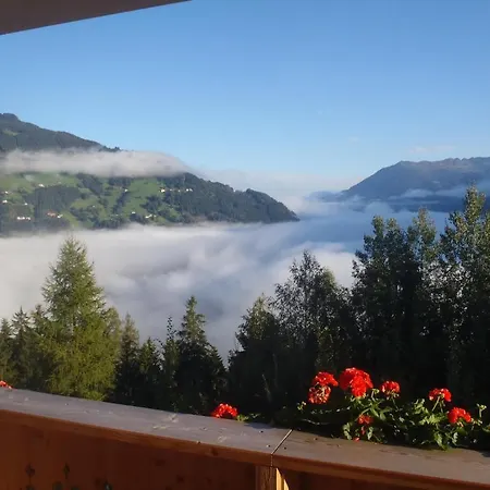 Landhaus Alpenjäger Hainzenberg Zimmer foto